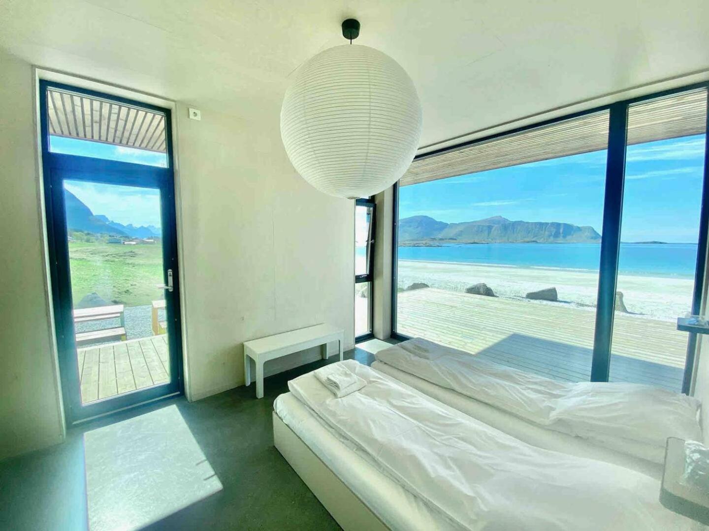 Exclusive Beach House Ramberg - Your Private Oasis エクステリア 写真