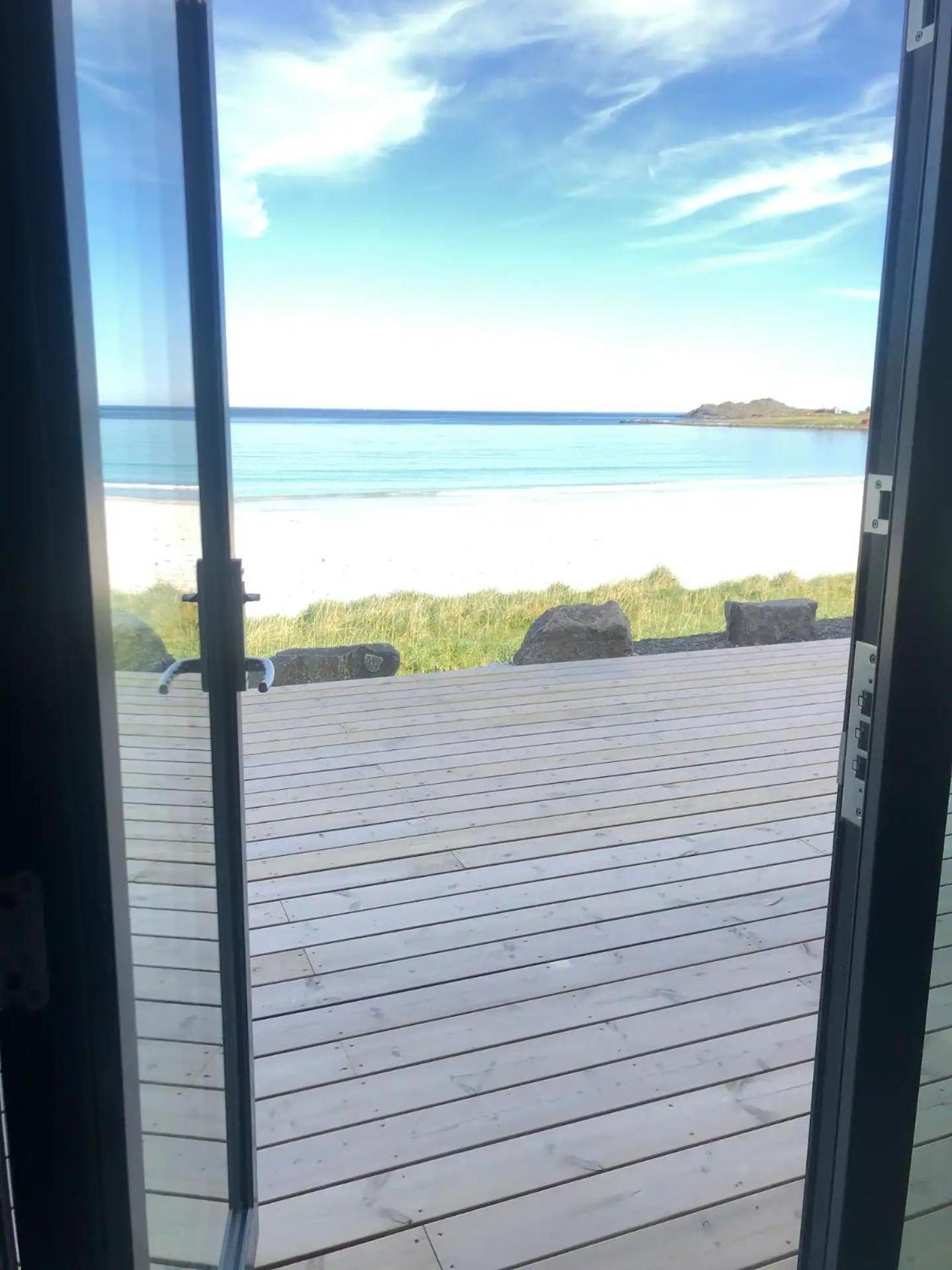 Exclusive Beach House Ramberg - Your Private Oasis エクステリア 写真