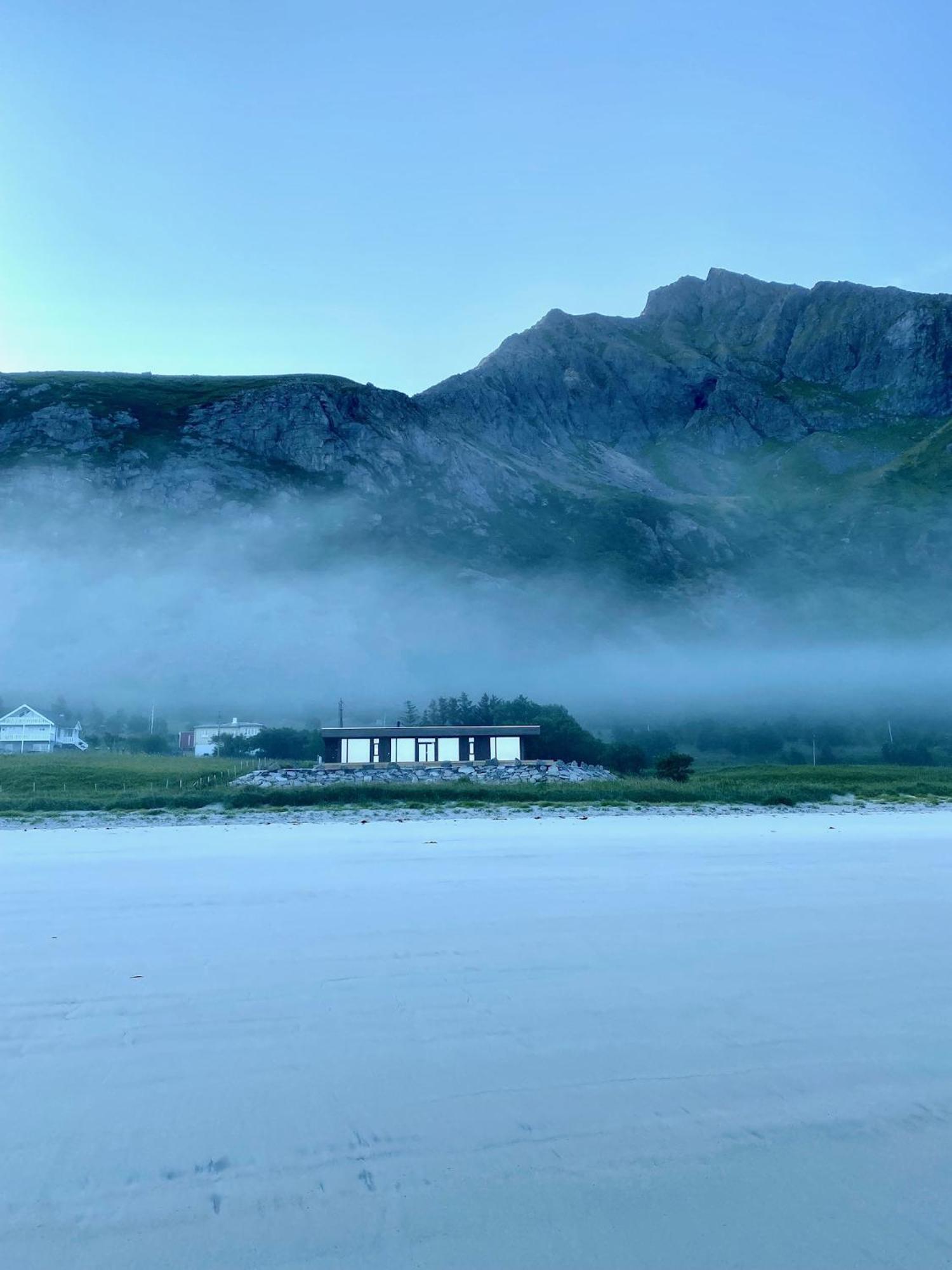 Exclusive Beach House Ramberg - Your Private Oasis エクステリア 写真