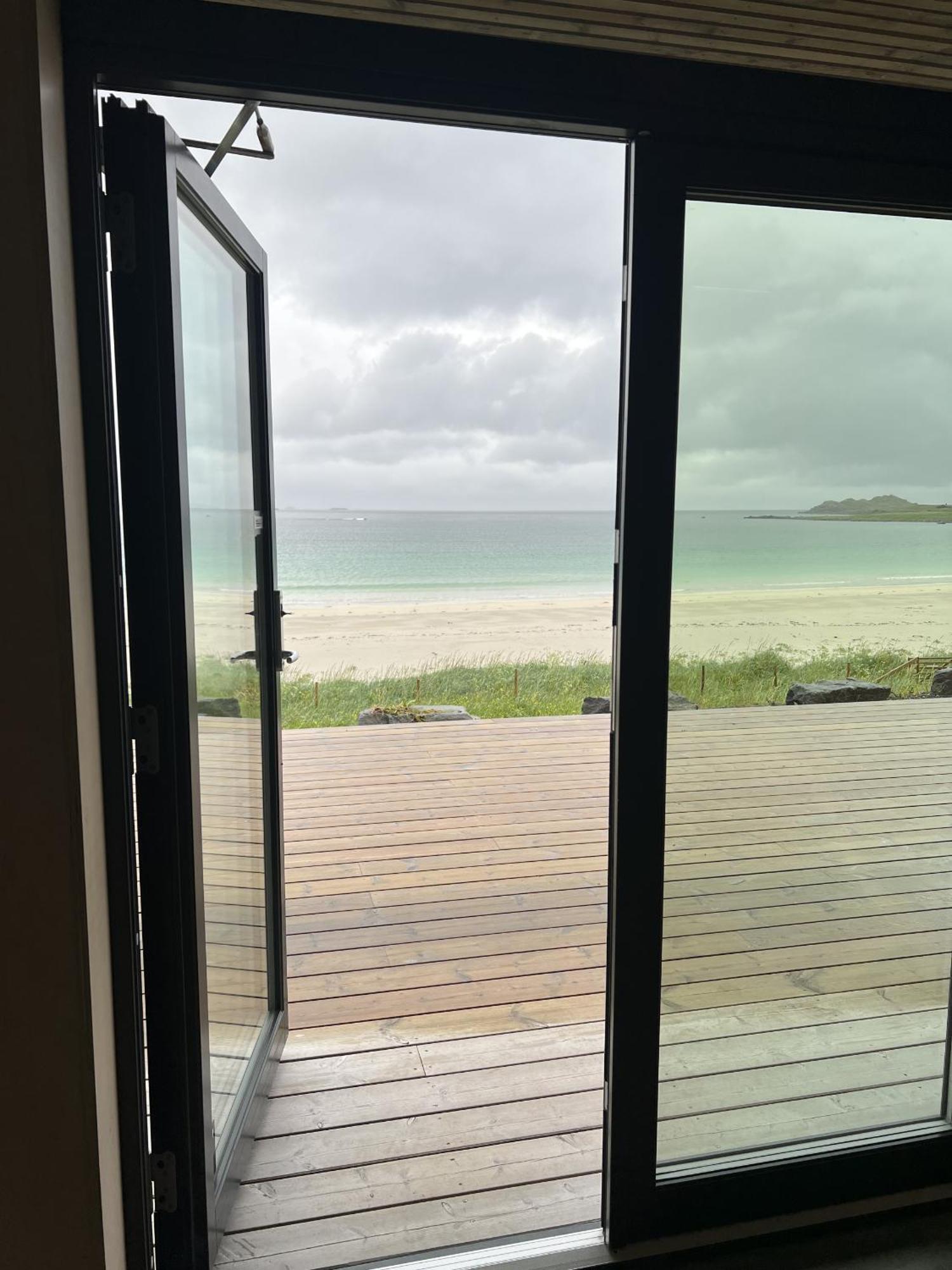 Exclusive Beach House Ramberg - Your Private Oasis エクステリア 写真